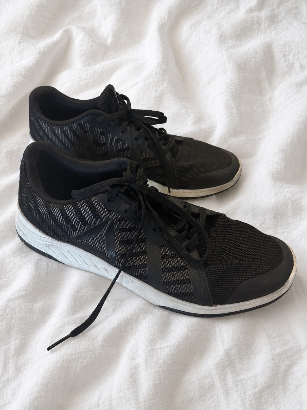 Reebok Black Men's Mesh Trainer Sneakers